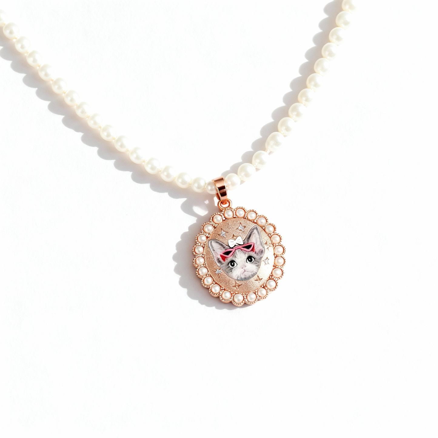 (Sterling Silver) The Pearl Halo Portrait Pendant