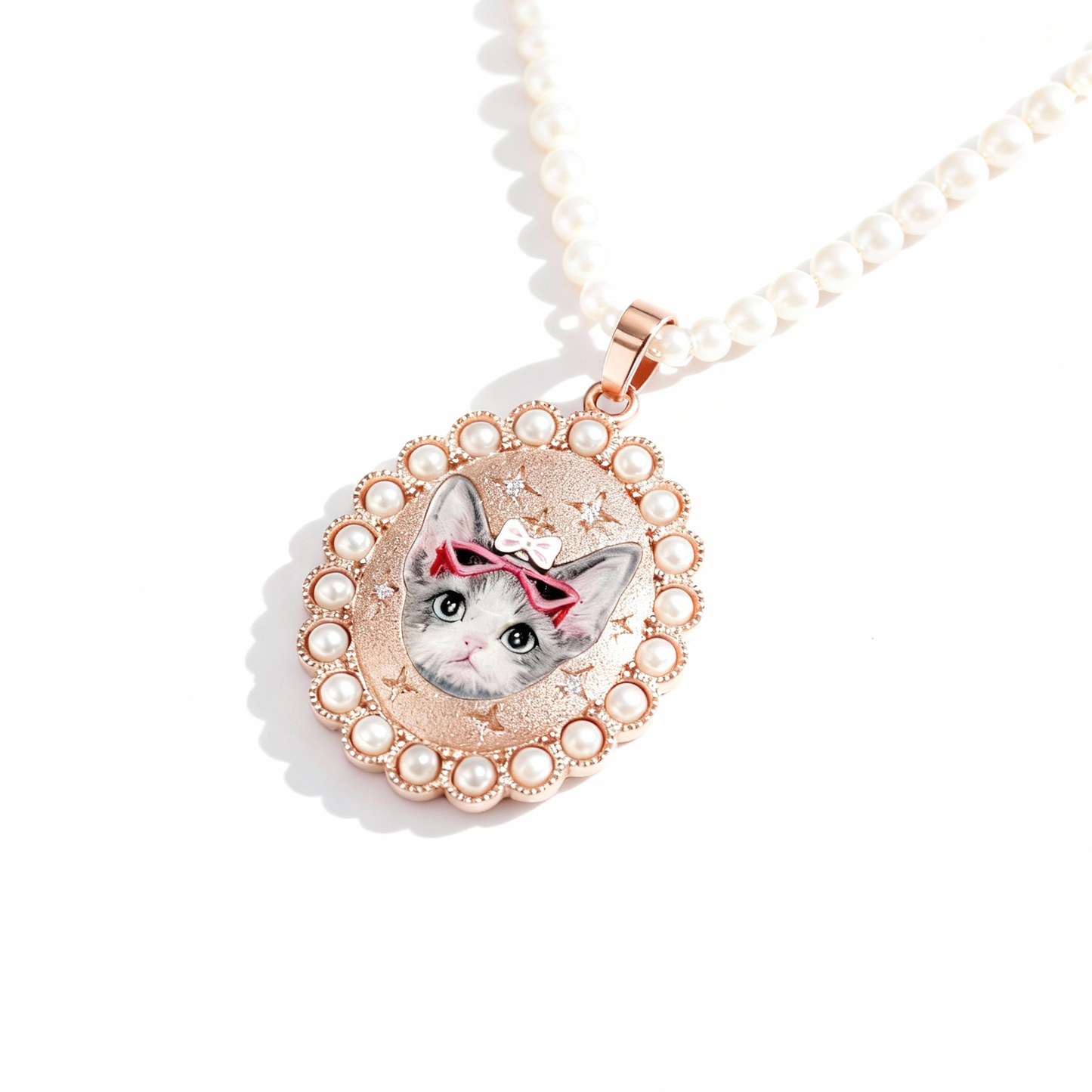 (Sterling Silver) The Pearl Halo Portrait Pendant